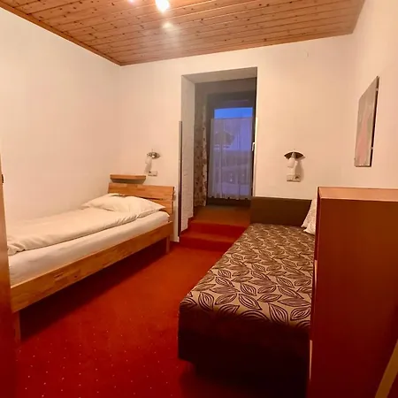 Schierl בית הארחה 3*