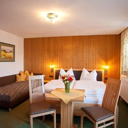 Schierl בית הארחה